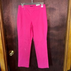 JM Collection, Pink Slim leg pants. With Tummy Control. Sz Petite M Very Nice!